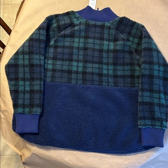 Vineyard Vines womens Navy and green Plaid Sherpa Fleece Pullover xxl - Picture 2 of 4